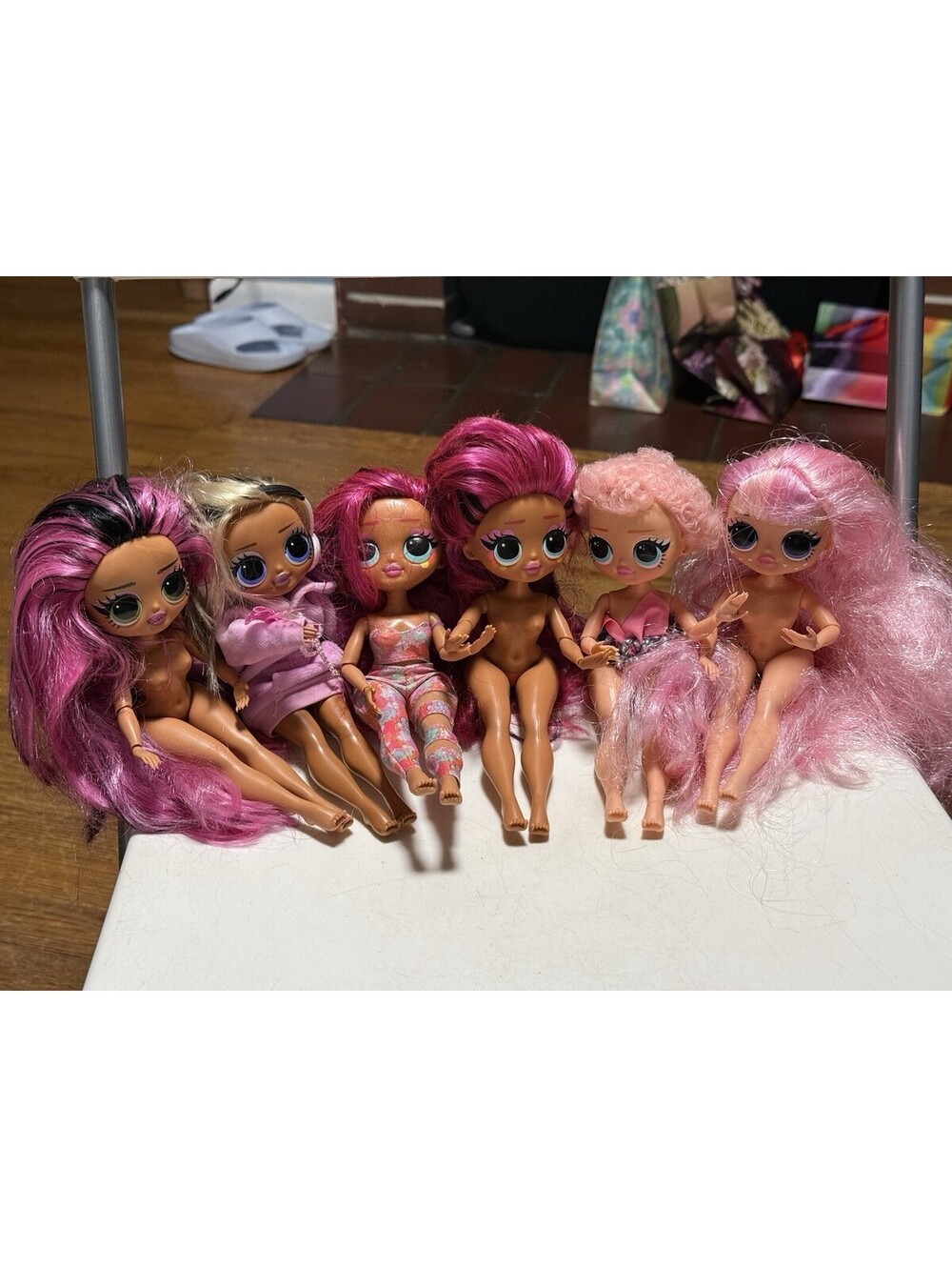 LOL Surprise OMG World Travel City Babe Fashion Doll Lot Of 6